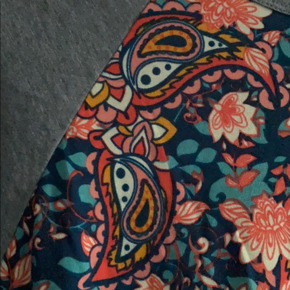 LuLaRoe Randy - Picture 2 of 2
